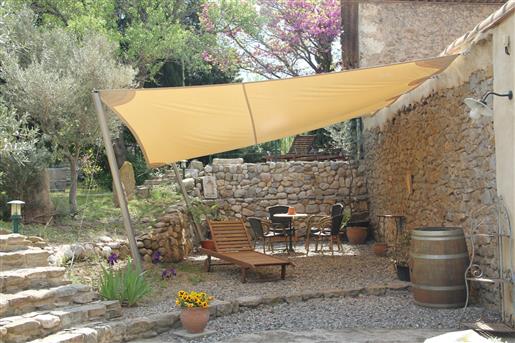 Guesthouse met camping in Zuid-Frankrijk
