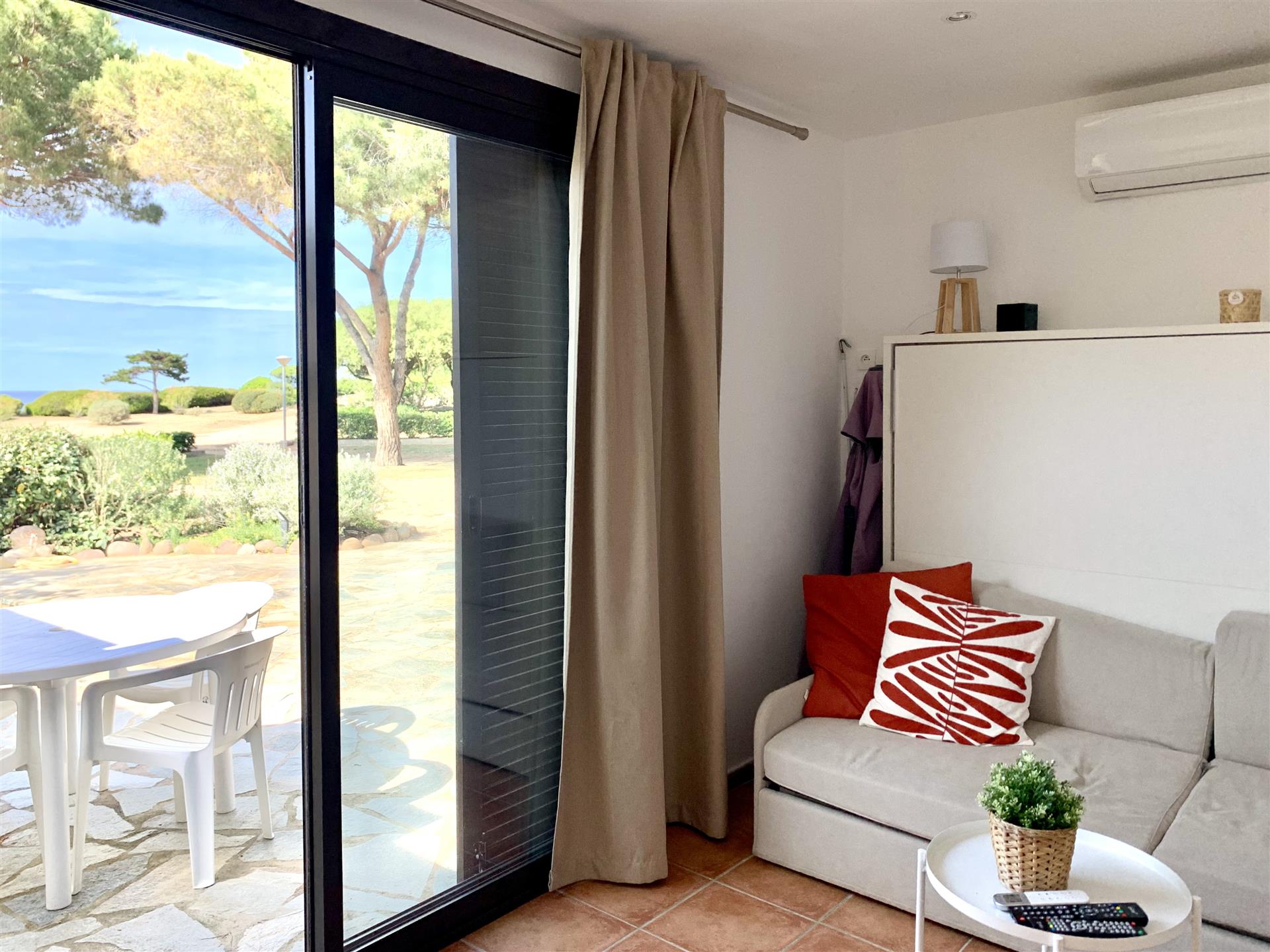 Unico : Moderna casa sulla spiaggia con vista sul mare - 3 camere da letto - Ampia terrazza - Lumio