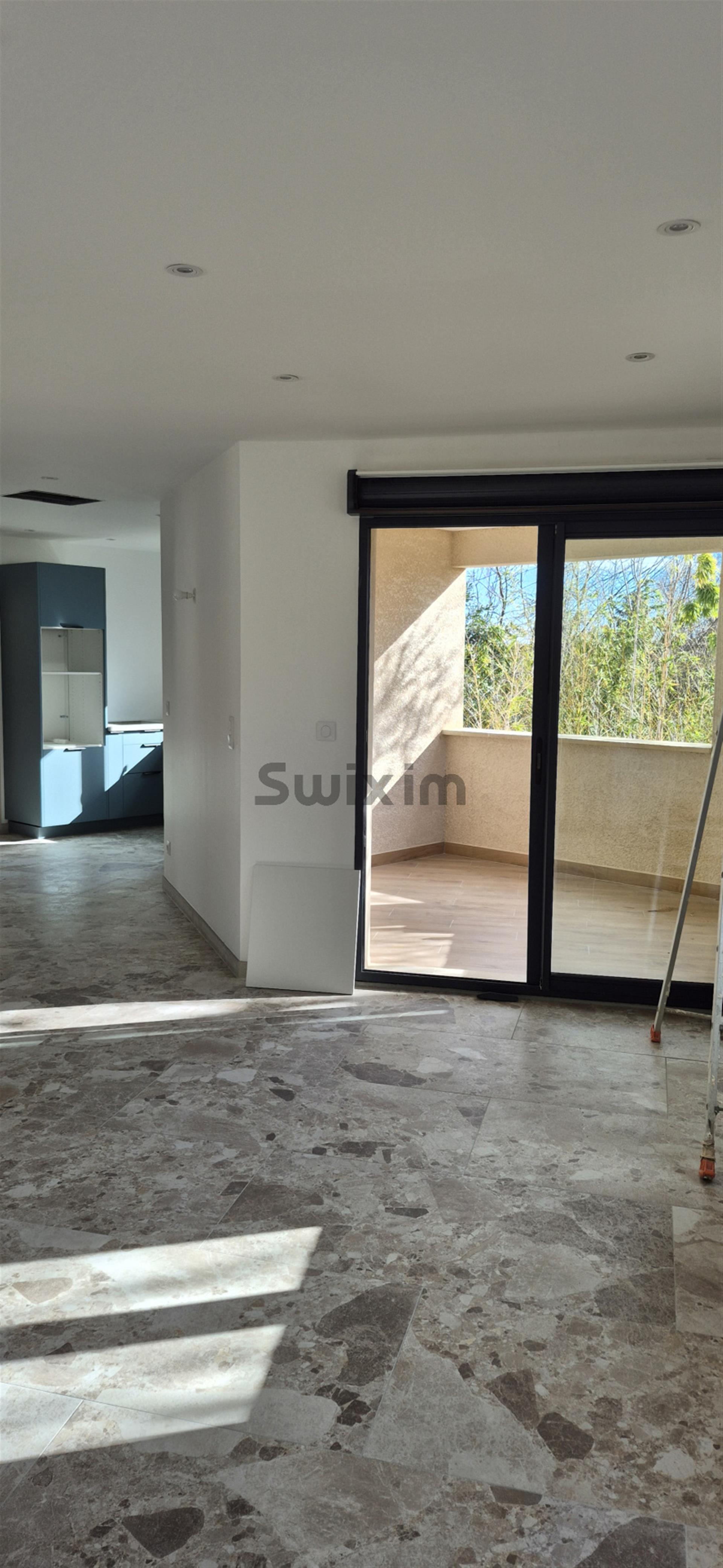 Appartement à louer, 72m², Sernhac