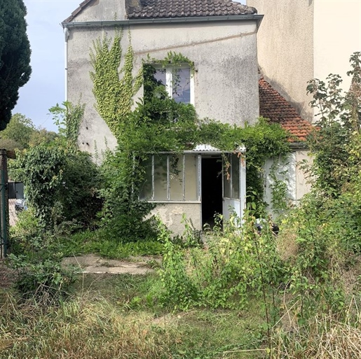 House to renovate in Langres