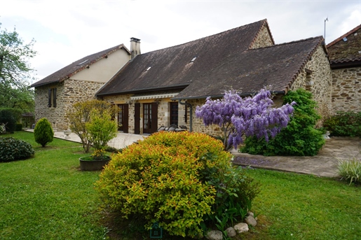 Charmante boerderij gelegen in het hart van het rustige en schilderachtige landschap van de Périgor