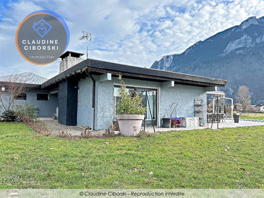 Uw privéoase: villa met zwembad in Bonneville, op 20 minuten van Genève