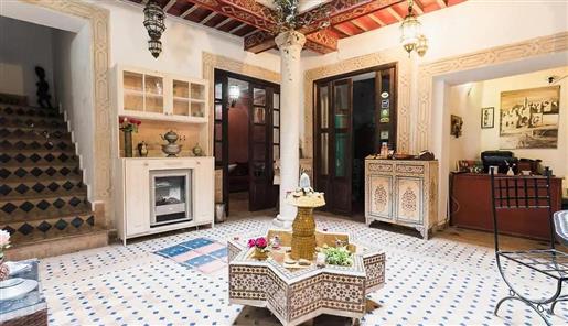 Walls and Backgrounds Riad Classe