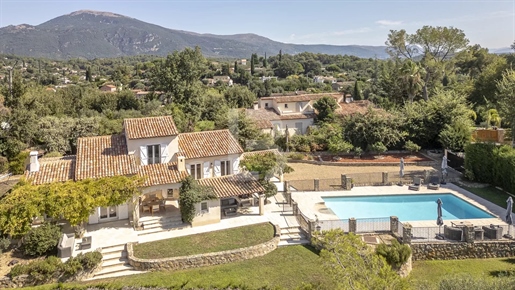 Esclusivo - Villa di charme con finiture di alta gamma in vendita a Le Rouret