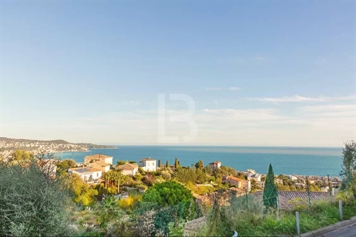 Ruim appartement met 3 slaapkamers en uitzicht op zee in Nice Hills