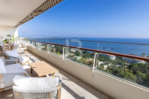 Zum Verkauf in Cannes Californie, herrliche 4-Zimmer-Wohnung mit Panorama-Meerblick