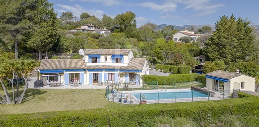 Beautiful family villa with guest flat for sale in Roquefort les Pins