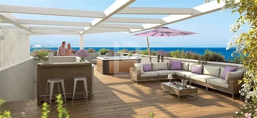 Beau 3 pièces toit-terrasse vue dégagée sur parc à Antibes