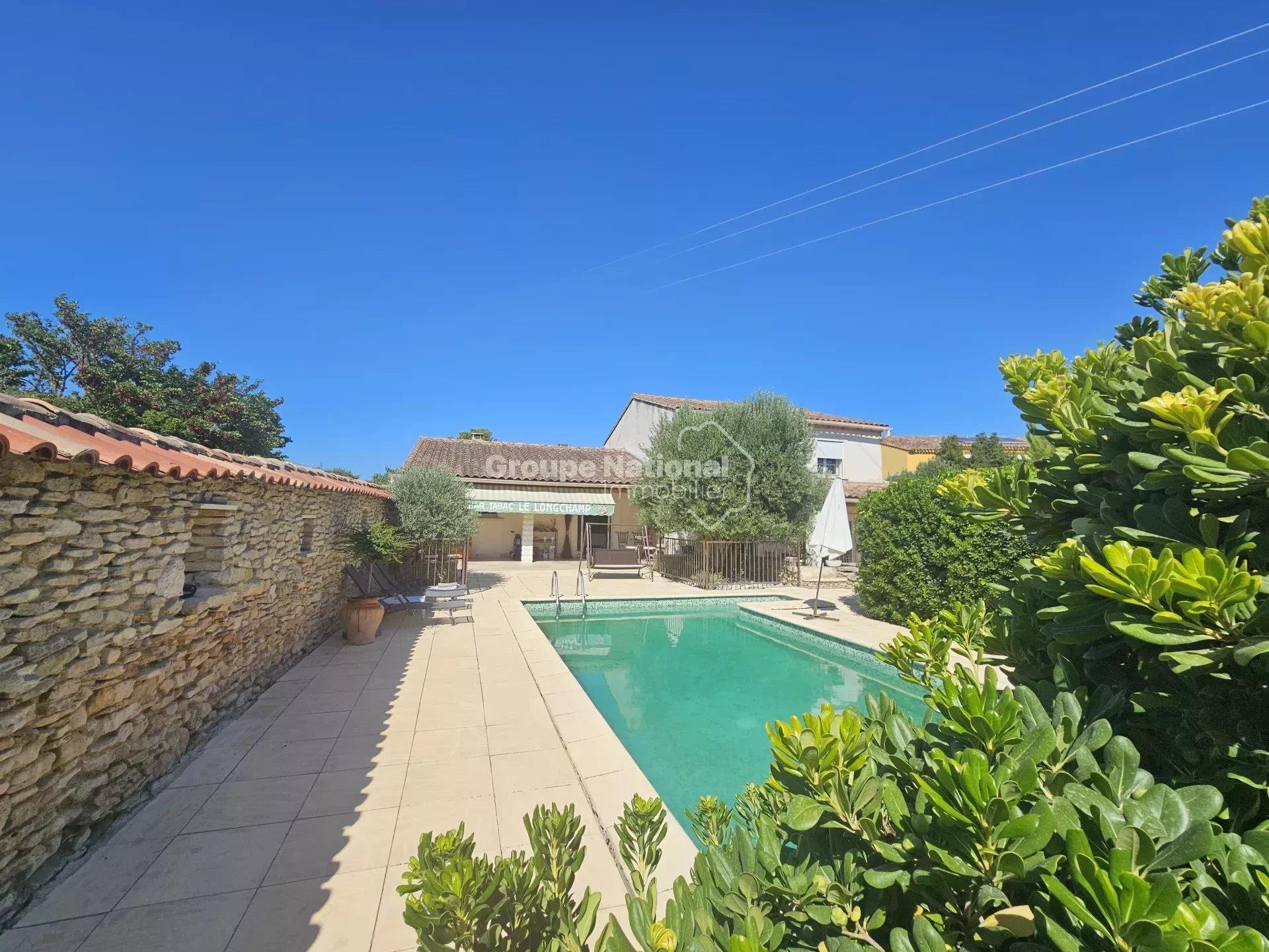 Charming Villa in Pernes-les-Fontaines for Sale