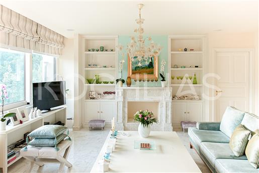 Interior designer luxe appartement, volledig ingericht in het centrum van Heraklion/ Kreta met uitz