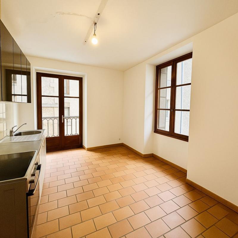 Appartement à vendre, 89m², Largentière