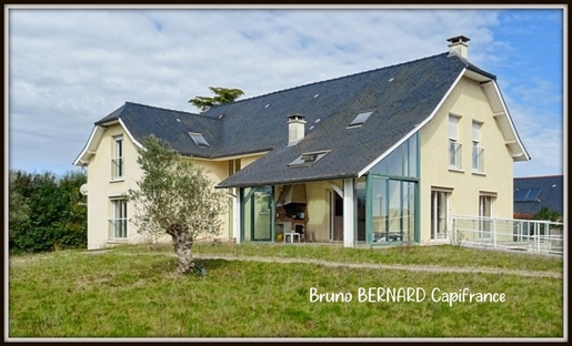 Dpt Hautes Pyrénées (65), à vendre Azereix maison P9 de 220 m² - Terrain de 2 269,00 m²