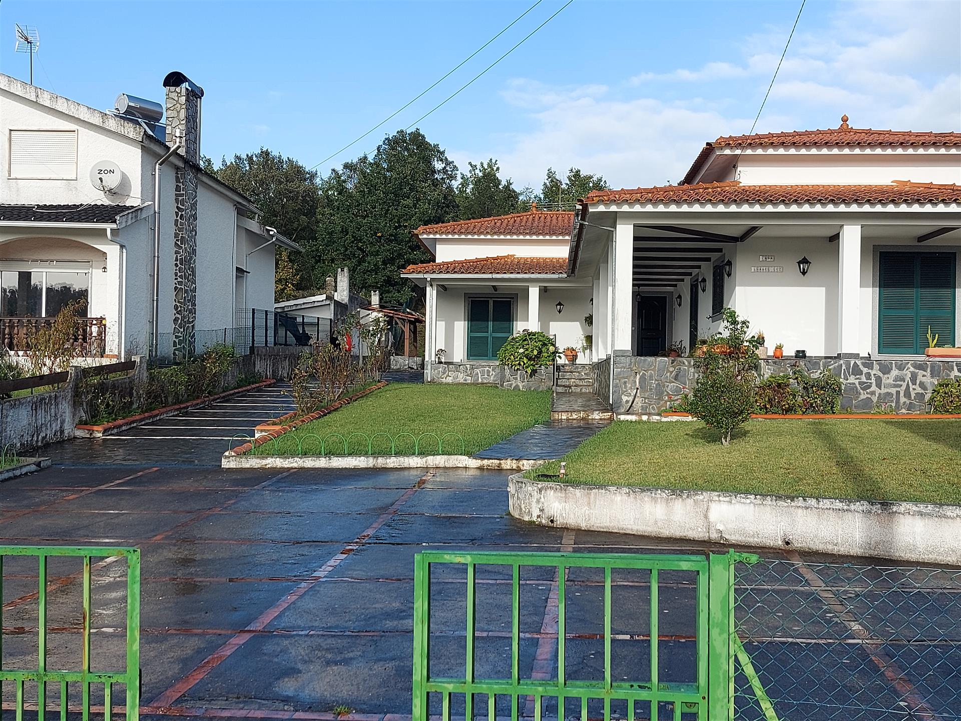 Villa de 2 chambres avec terrain et garage à Côja