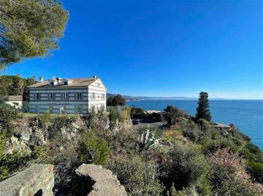 Varazze total sea view Ancient exceptional residence