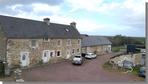 Equestrian center in Normandy on an estate made up of 3 gîtes