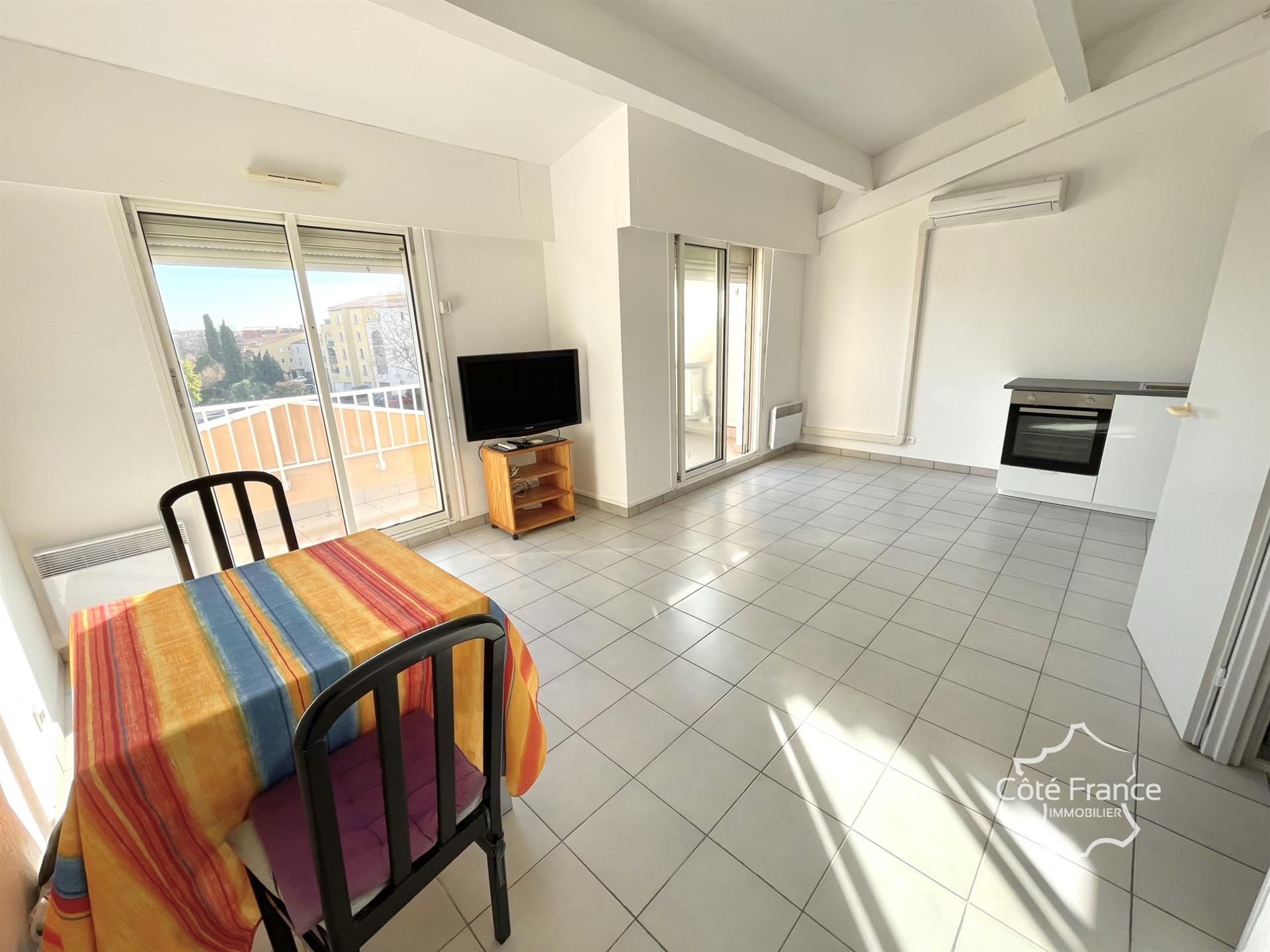 Duplex spațios cu 2 dormitoare în cartierul Saint Martin Le Cap D'Agde