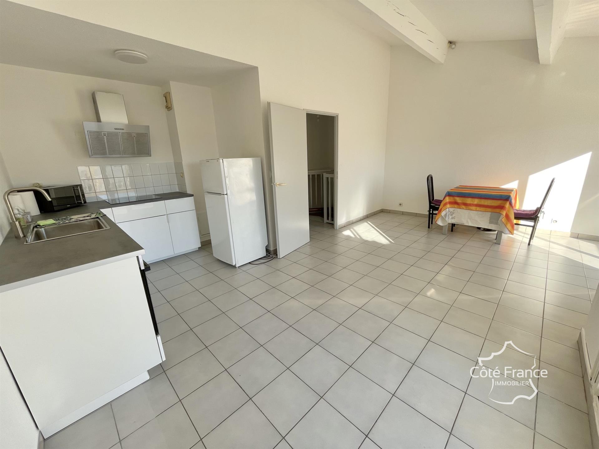 Duplex spațios cu 2 dormitoare în cartierul Saint Martin Le Cap D'Agde