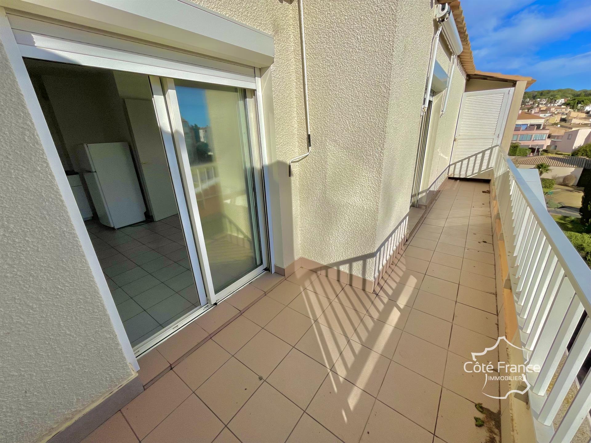 Duplex spațios cu 2 dormitoare în cartierul Saint Martin Le Cap D'Agde