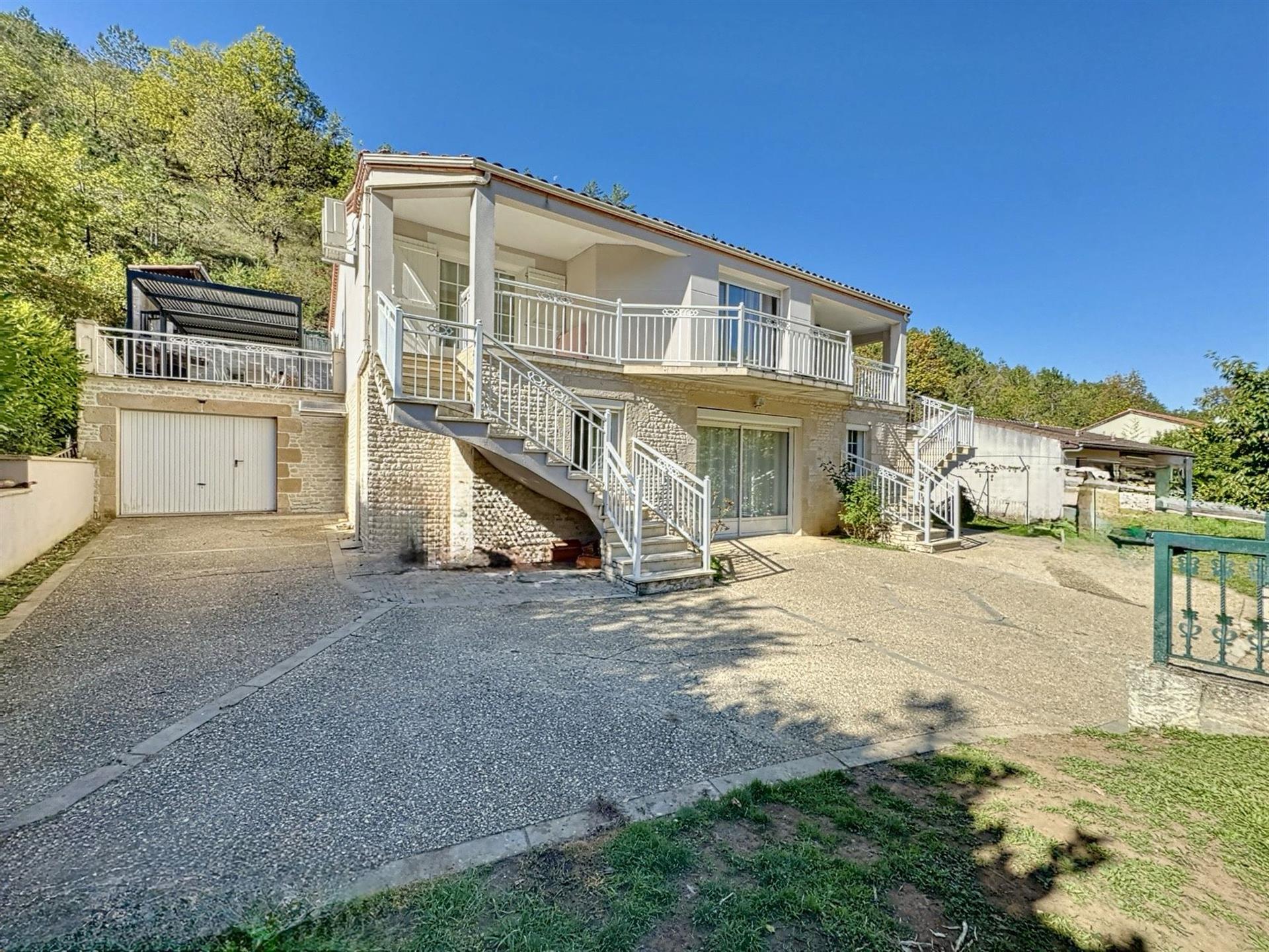 Maison familiale 4mn centre Cahors