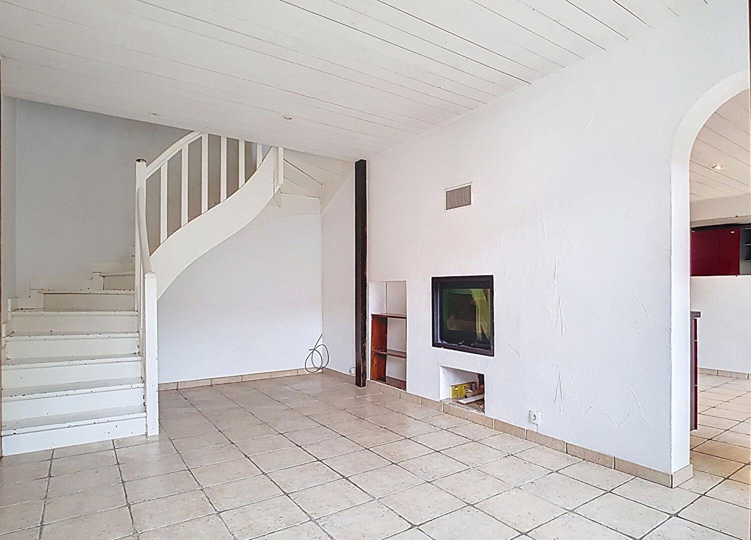 Maison à vendre, 100m², Bons-en-Chablais