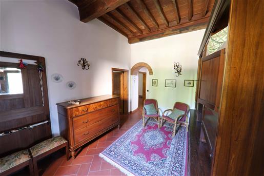  Villa for sale in Barberino del Mugello 