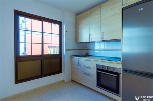 Modern 3-bedroom apartment with renovated kitchen and rental potential