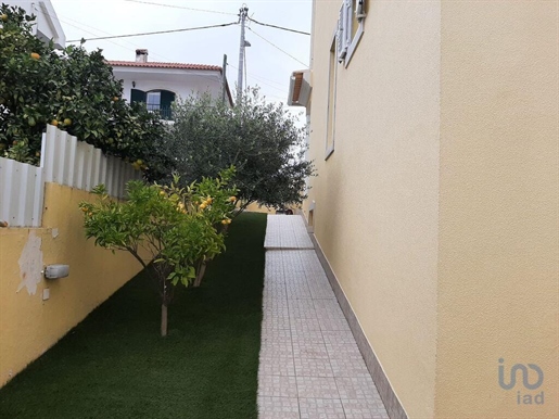 Traditional house with 5 Rooms in Setúbal with 312,00 m²