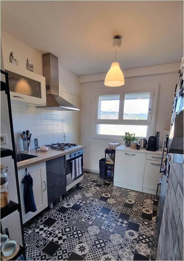Var (83) - For sale - Draguignan - Charming apartment with 2 bedrooms close to all amenities