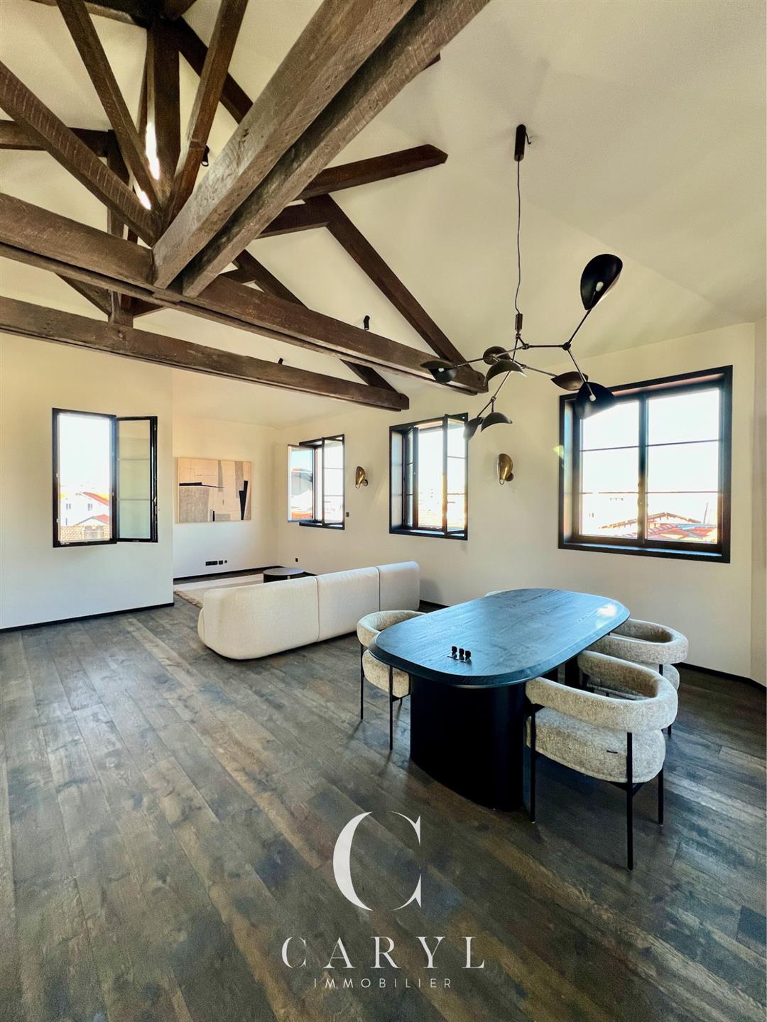 Renovated house with ocean view - Biarritz Centre