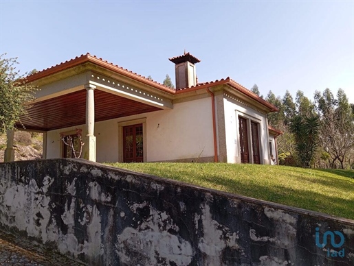 Home / Villa with 5 Rooms in Viana do Castelo with 287,00 m²