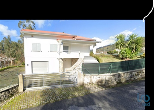 Home / Villa met 4 Kamers in Viana do Castelo met 220,00 m²