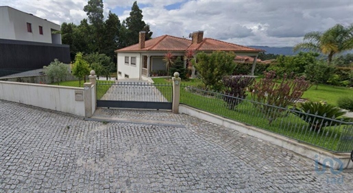 Home / Villa with 3 Rooms in Viana do Castelo with 290,00 m²