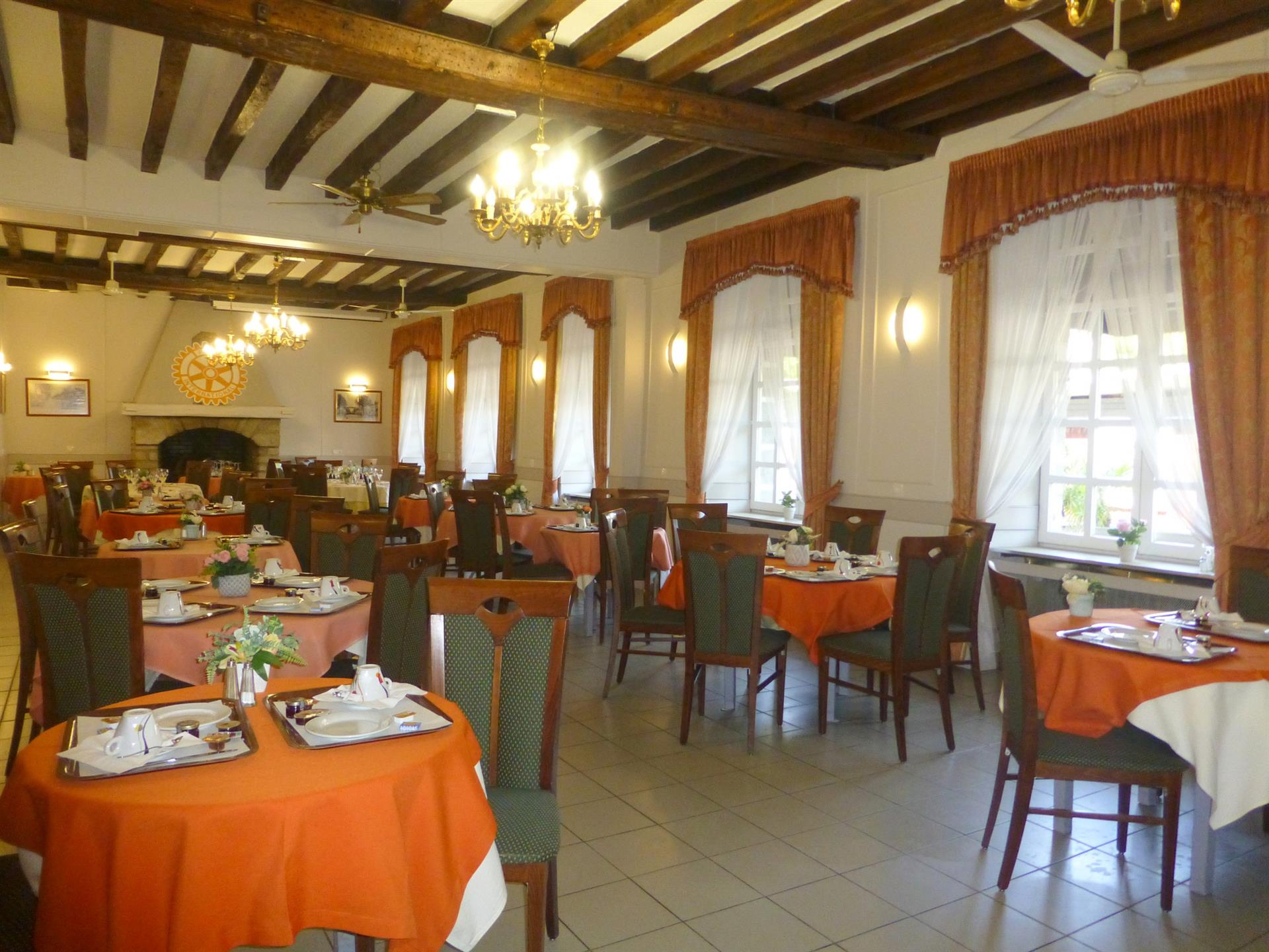 Grand Hotel-Restaurant a centre would