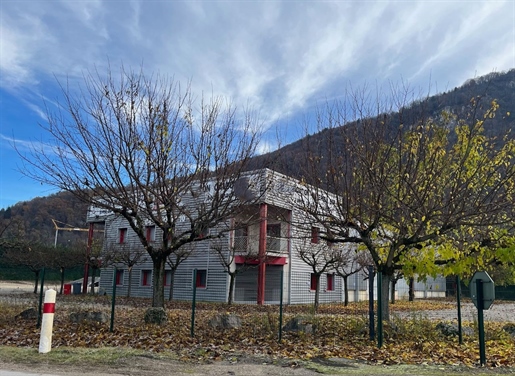 Industrial premises,Offices,Apartment on 1400 m2