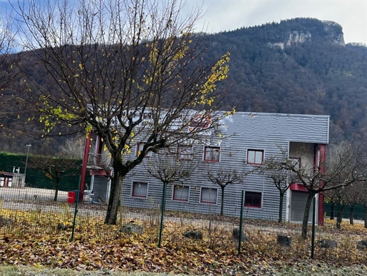 Industrial premises,Offices,Apartment on 1400 m2