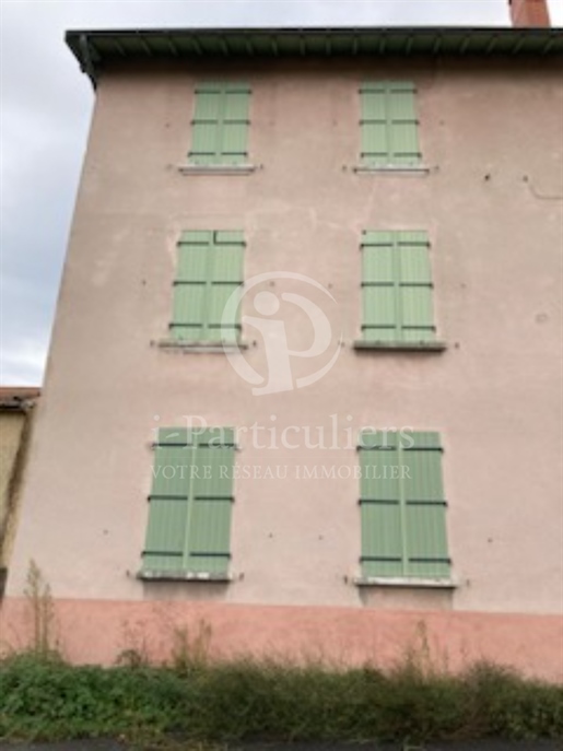 Real estate complex - building in Ternay