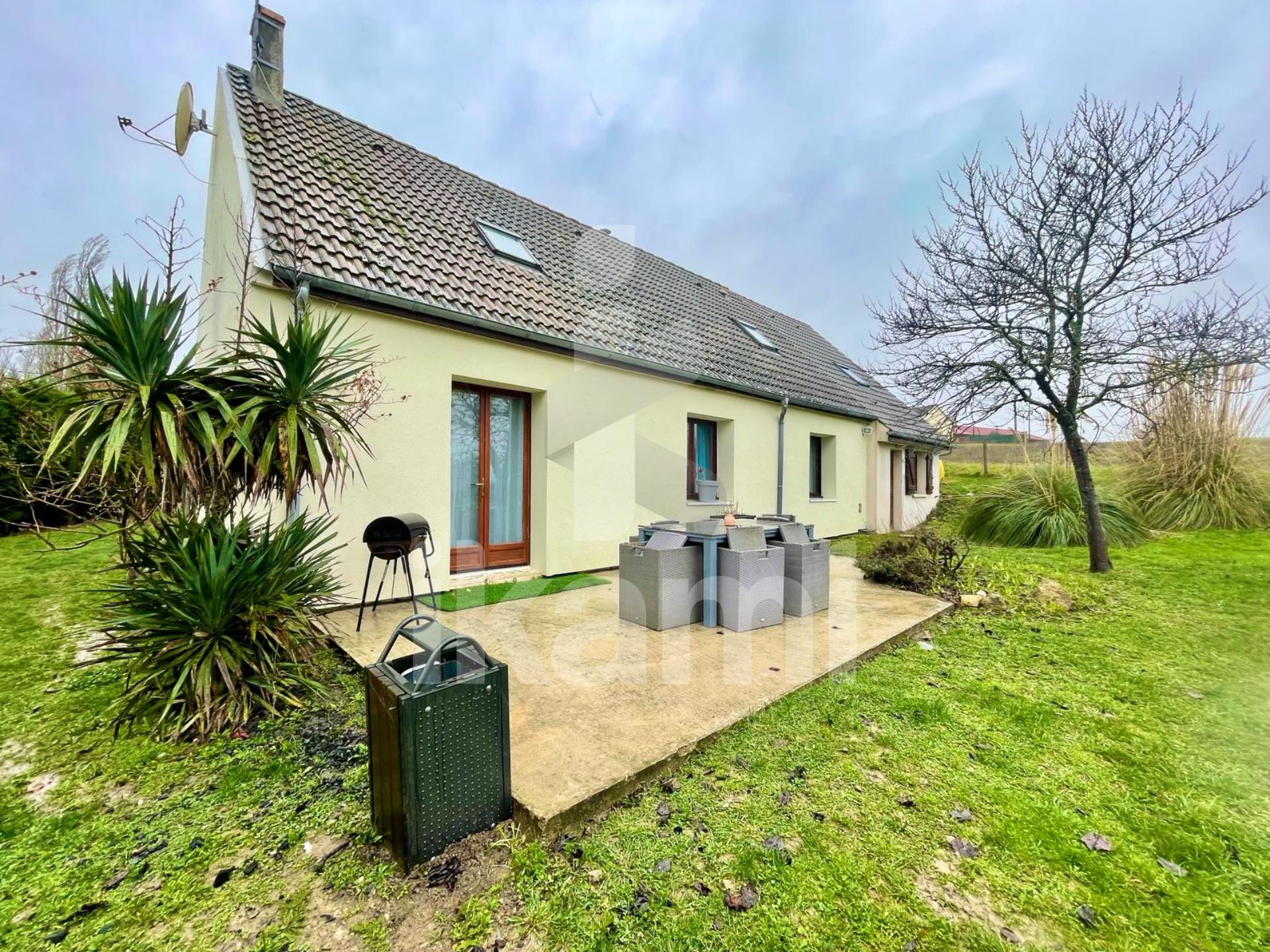 House 7 rooms 137 m2 - Echilleuses