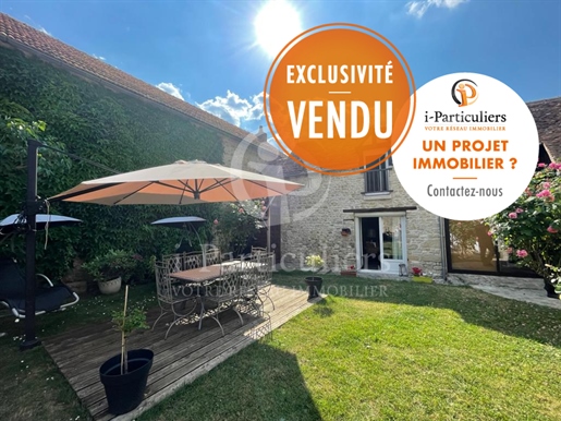 Old renovated farmhouse of about 218m2 - Ascoux