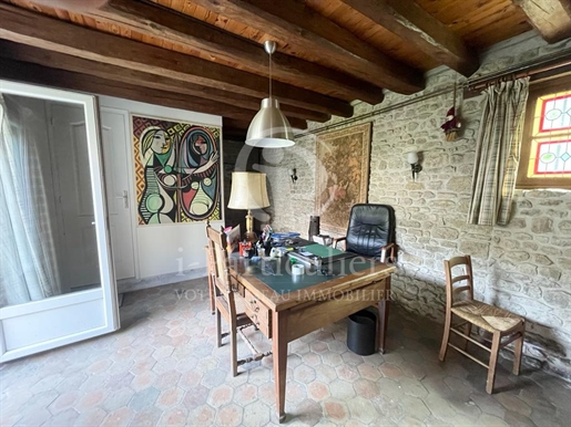 Old renovated farmhouse of about 218m2 - Ascoux