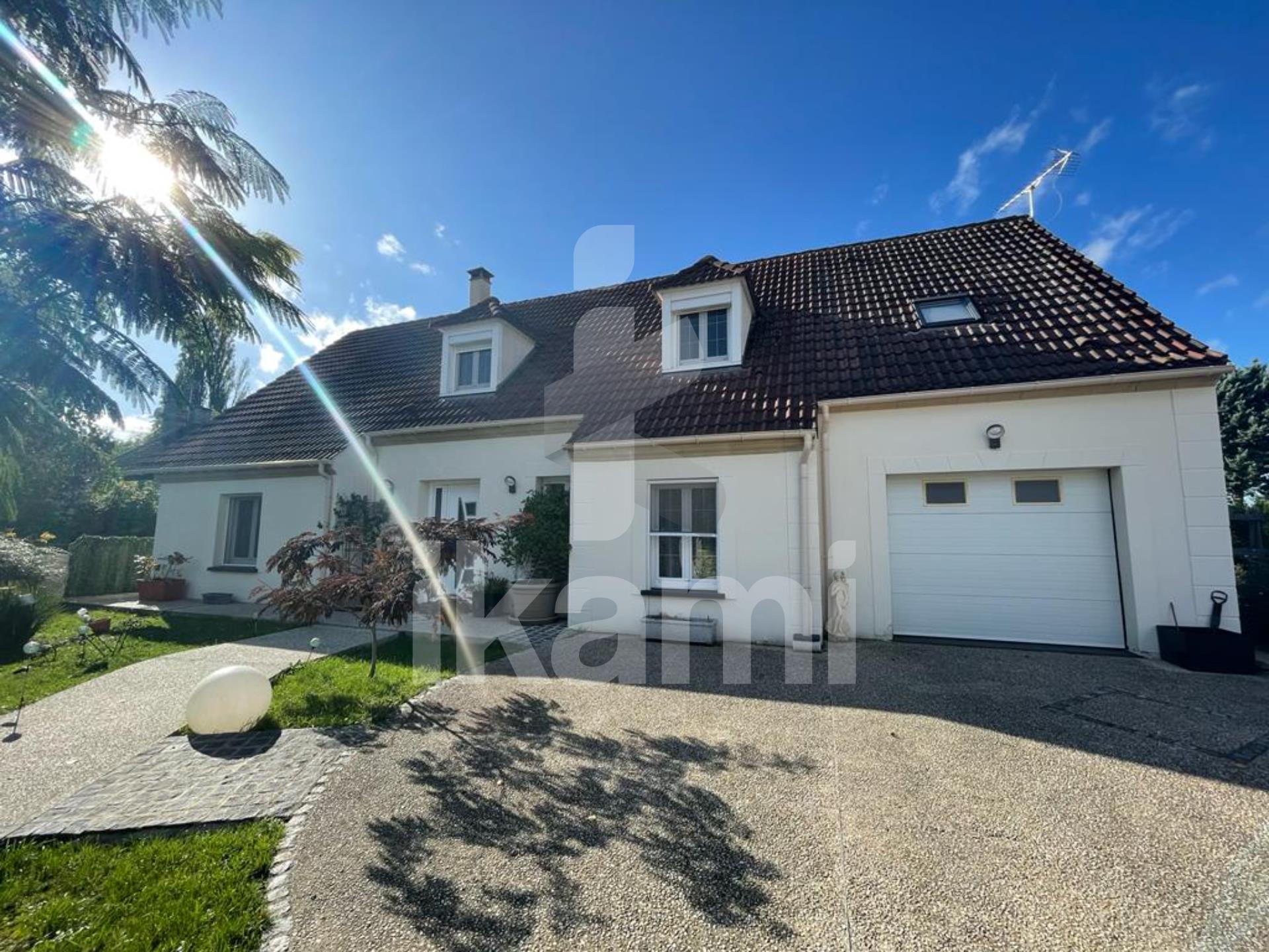 House 9 rooms 186m2 with Veranda - Vrigny