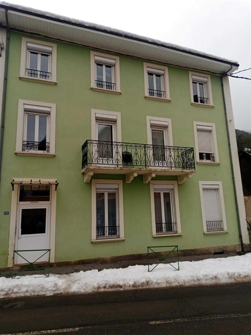 Spécial investisseur - bel immeuble à St-Etienne-de-Cuines