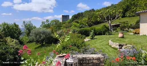 Crest Site Touristique - Un Bijou Sur 9 610 m2 Avec Vue Unique, Dependances Et Piscine