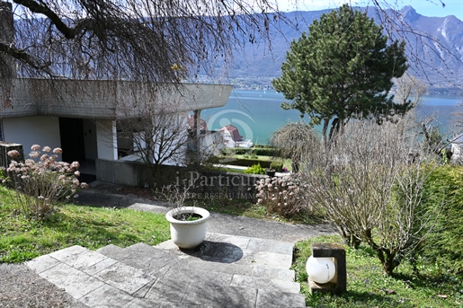 Woning met panoramisch uitzicht op het meer van Bourget