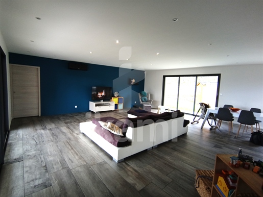 Luxus-Immobilie: Modernes, sehr geräumiges Haus mit 4 Schlafzimmern in Moirans