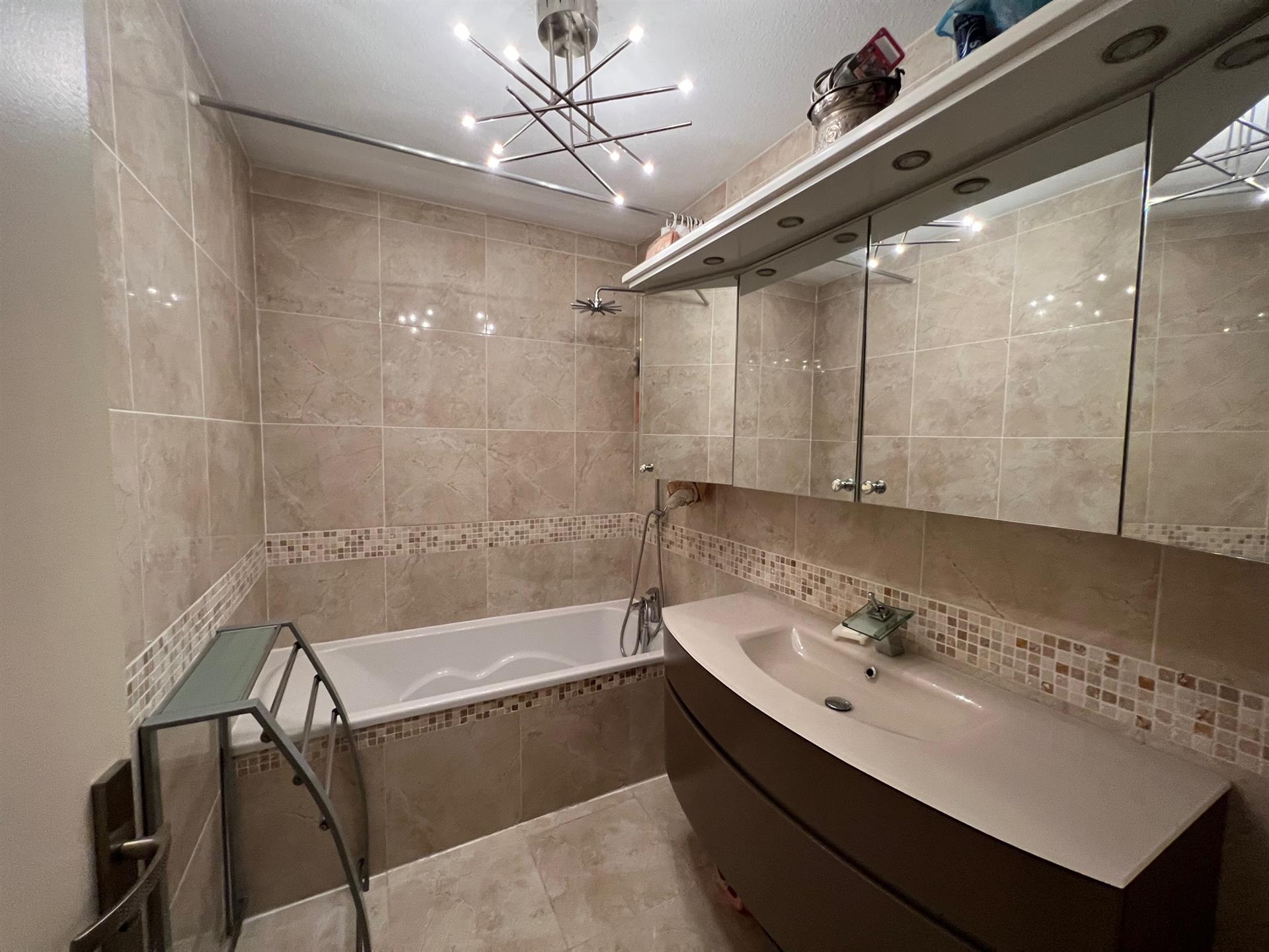 Apartment near Part-Dieu T4 86M2