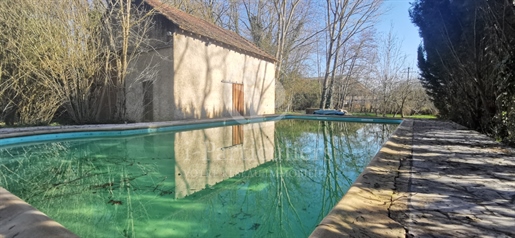 Périgourdine 5 rooms of 180 m2 with swimming pool