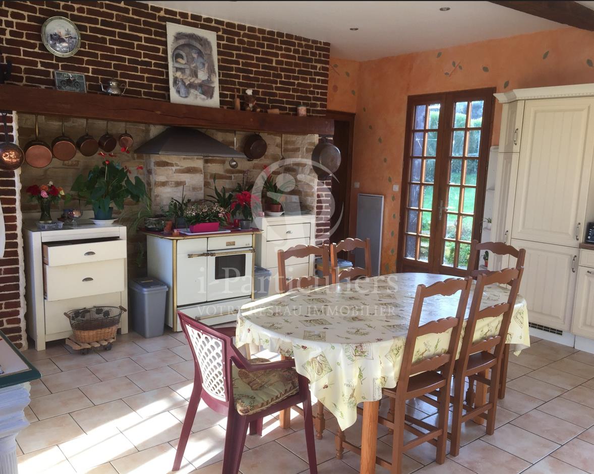 Houses, 7 properties, 21 rooms, 550m2 on land 2600 m2
