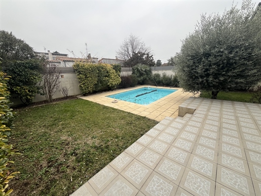 House 5 Rooms 110m2 (104 m2 Carrez law) in Bourg Les Valence