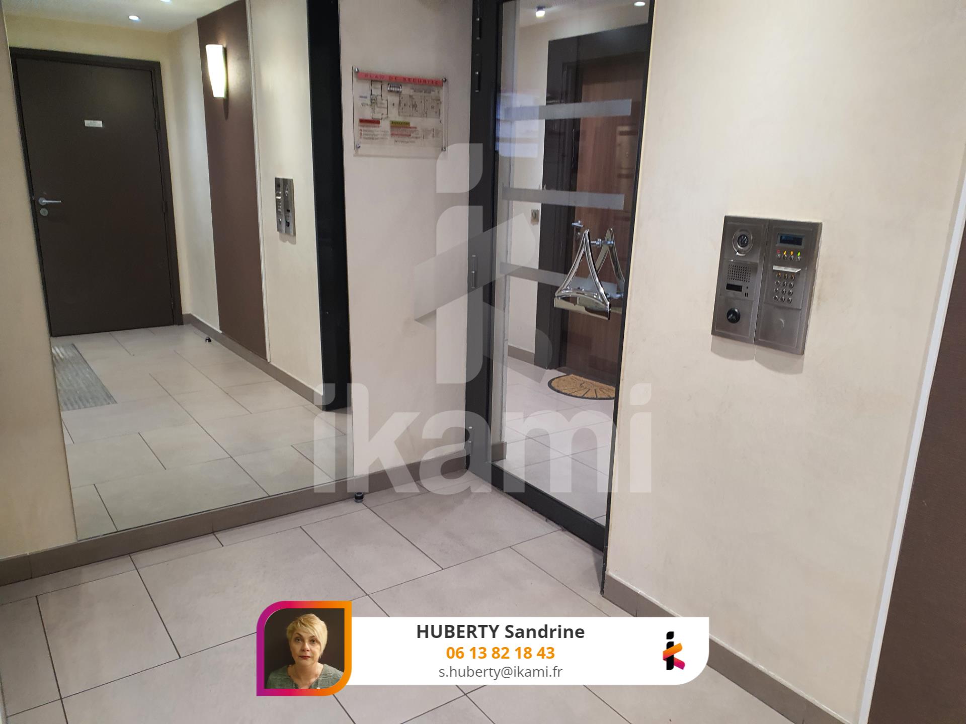 Apartament în Rosny-Sous-Bois cu Sandrine Huberty