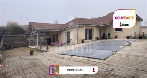 Recent house 9 rooms 214 m2 with swimming pool